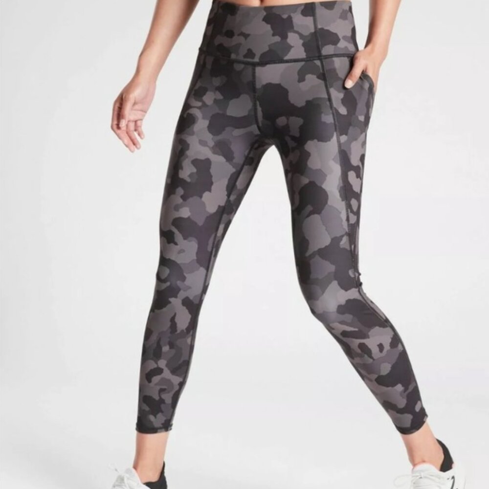Athleta Lightning Camo 7/8 Tight Legging